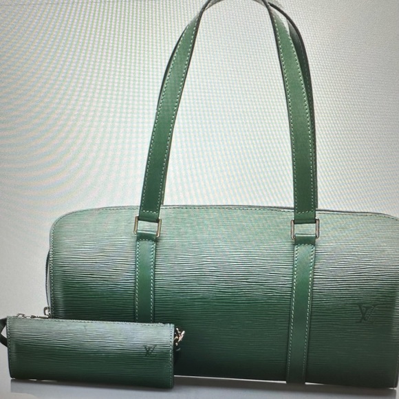 - Louis Vuitton Papillon Epi Green Leather Shoulder Bag with Matching Poch… - Picture 1 of 13